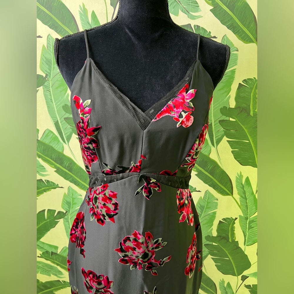 Harilyn Black Strappy Velvet Rose Fit and Flare Dress Womens Small - Picture 4 of 11